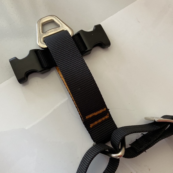 Kurgo harness in medium - Picture 3 of 11